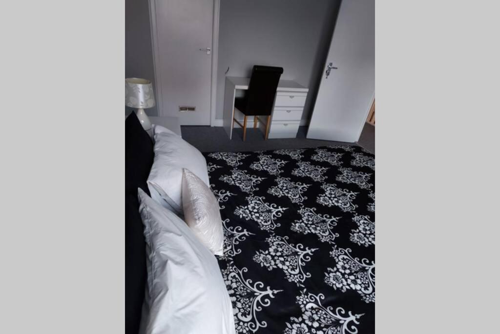 Wonderland Guest House Κόβεντρι Εξωτερικό φωτογραφία