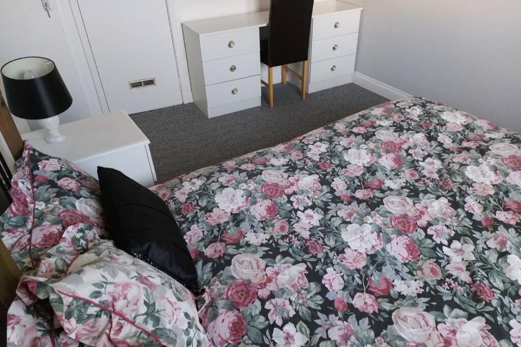 Wonderland Guest House Κόβεντρι Εξωτερικό φωτογραφία